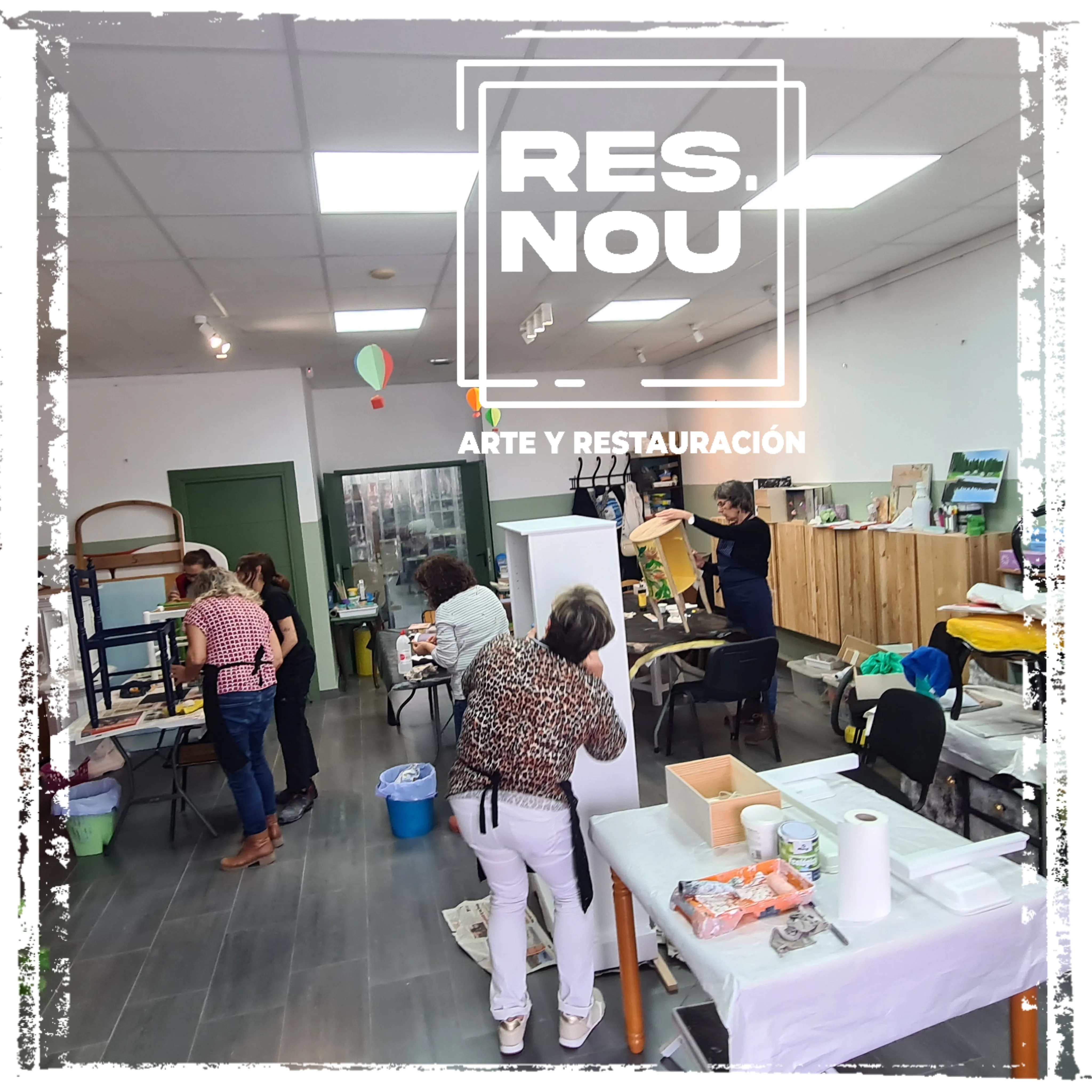 Res Nou Arte y Restauración - pizarra decorativa